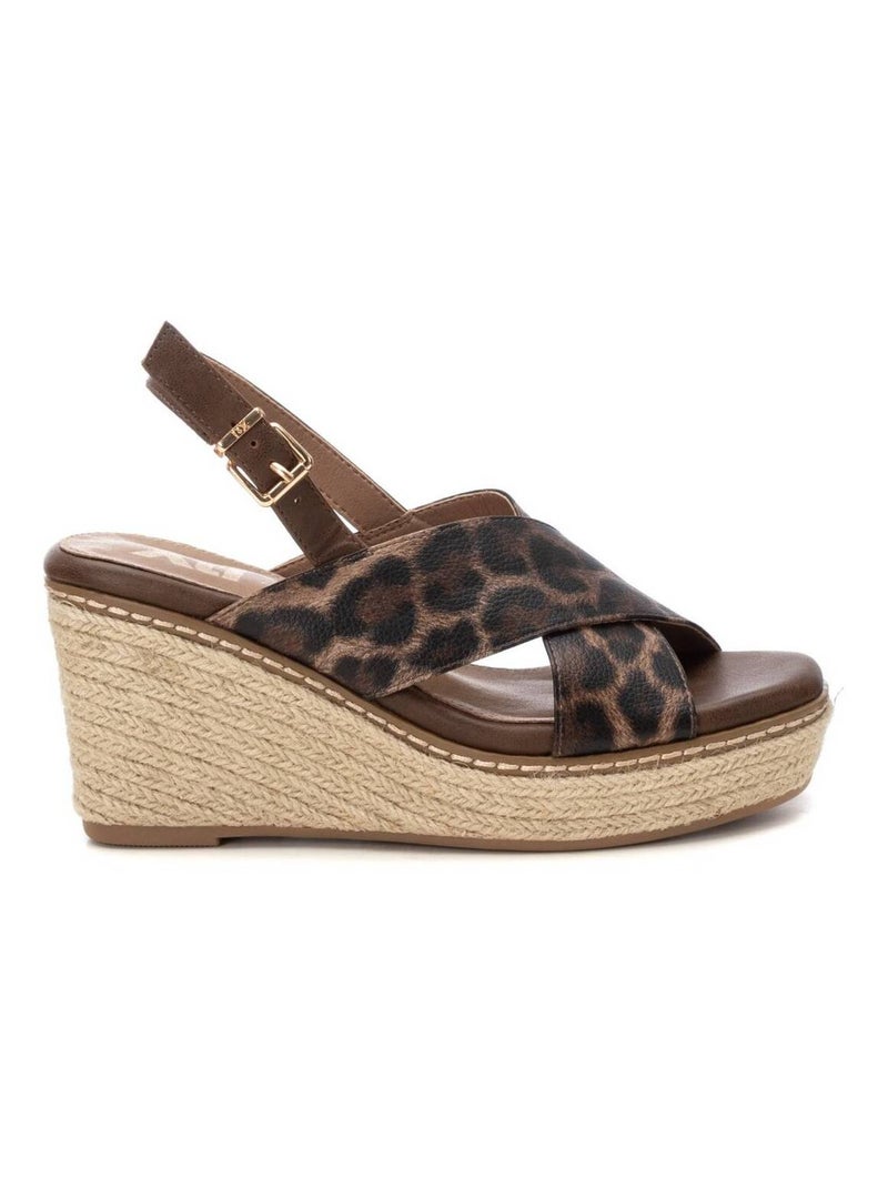 Sandales à semelle compensée avec boucle Taupe - Kiabi