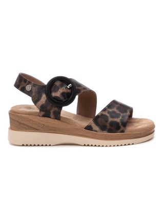 Sandales à semelle compensée avec boucle