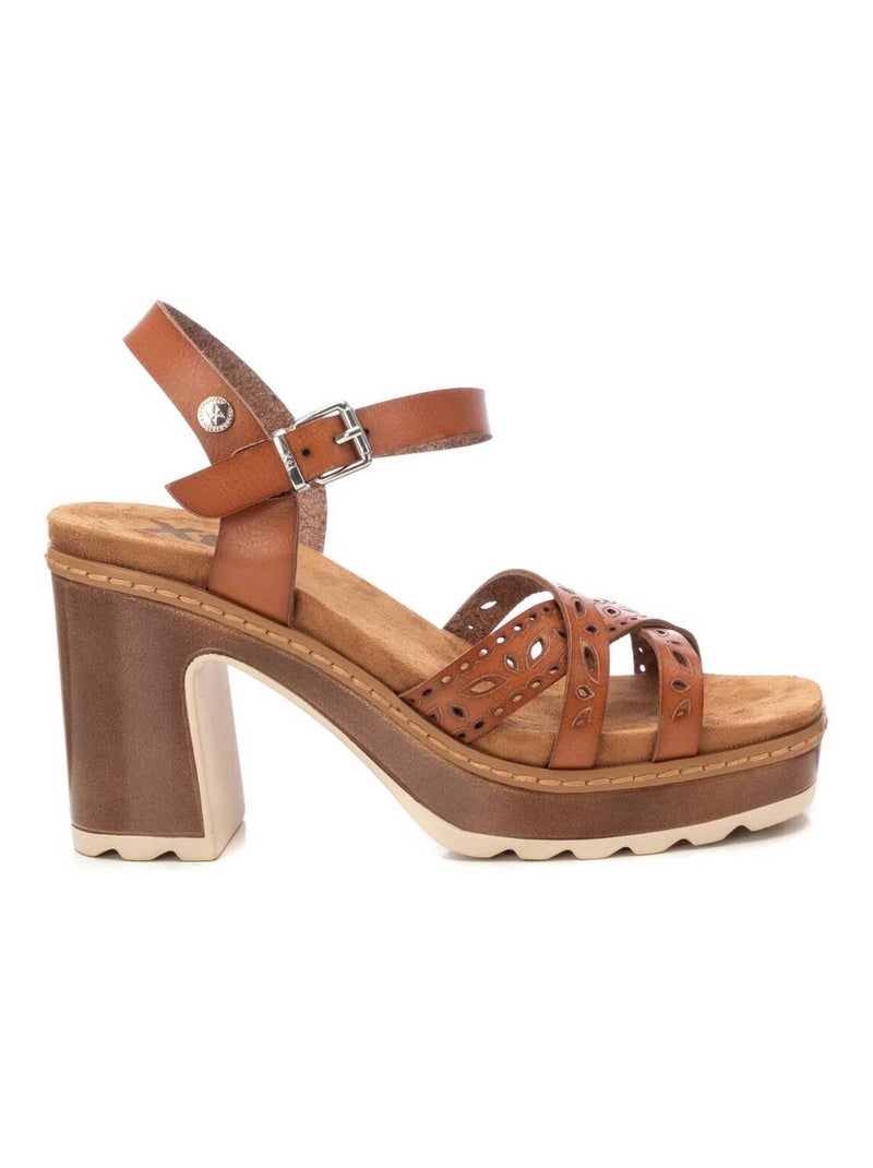 Sandales à talon à boucle Camel - Kiabi
