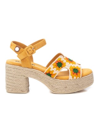 Sandales à talon avec boucle