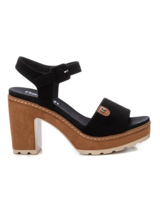 Sandales à talon avec boucle