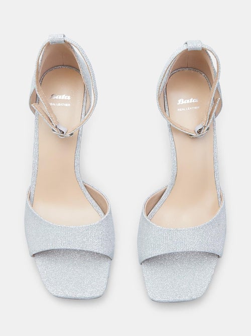 Sandales  à talon avec bride à la cheville BATA - Kiabi