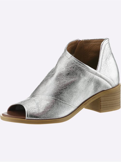 Sandales à talon bottier avec doublure en cuir et glissière latérale - Taille standard - Helline - Kiabi Sandales à talon bottier avec doublure en cuir et glissière latérale - Taille standard - Helline - Kiabi