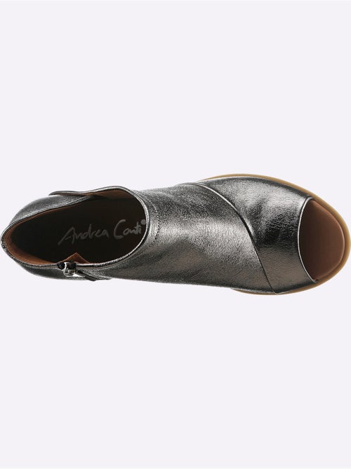 Sandales à talon bottier avec glissière latérale et doublure en cuir - taille standard - helline - Kiabi Sandales à talon bottier avec glissière latérale et doublure en cuir - taille standard - helline - Kiabi