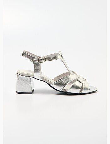 Sandales à talon brides croisées largeur confort