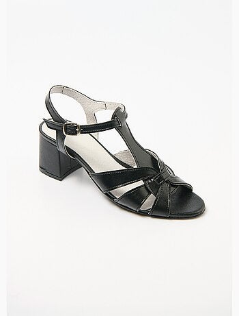 Sandales à talon brides croisées largeur confort
