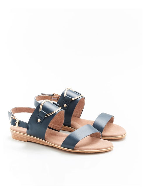 Sandales à talon plat avec boucle fantaisie - Damart - Kiabi