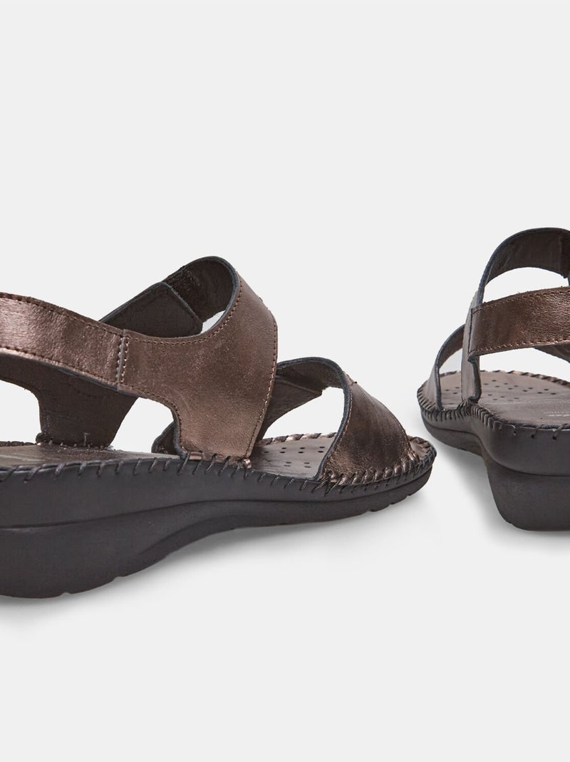 Sandales avec bande élastique BATA Bronze - Kiabi