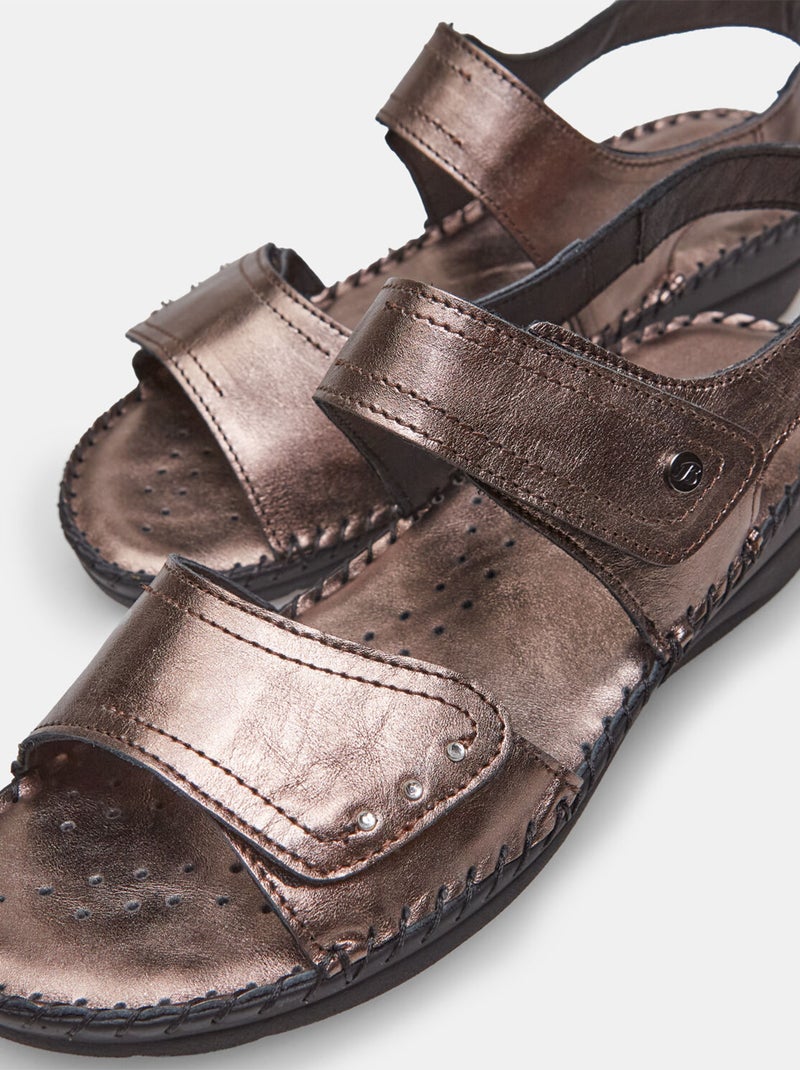 Sandales avec bande élastique BATA Bronze - Kiabi