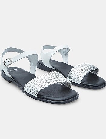 Sandales avec bande tressée BATA