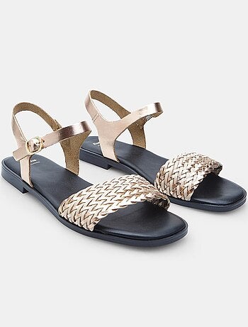 Sandales avec bande tressée BATA
