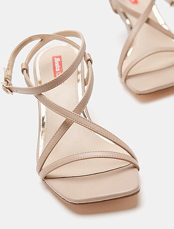 Sandales avec bride de cheville BATA