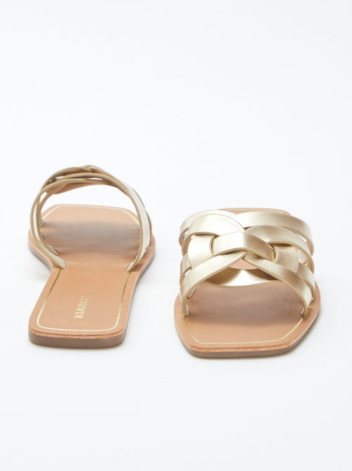 Sandales avec brides croisées - Kiabi