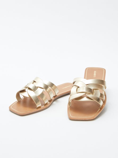 Sandales avec brides croisées - Kiabi