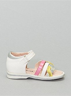 Sandales avec brides entrelacées - Kiabi