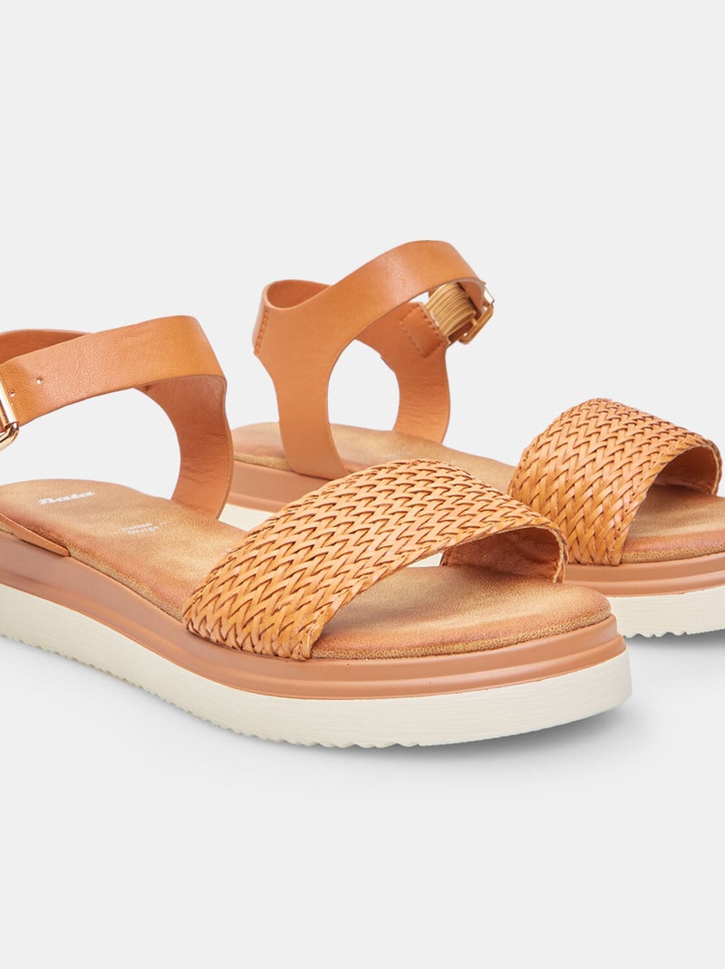 Sandales avec effet cuir tressé BATA Marron - Kiabi