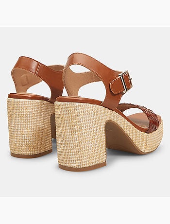 Sandales avec large talon en raphia BATA