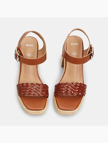 Sandales avec large talon en raphia BATA