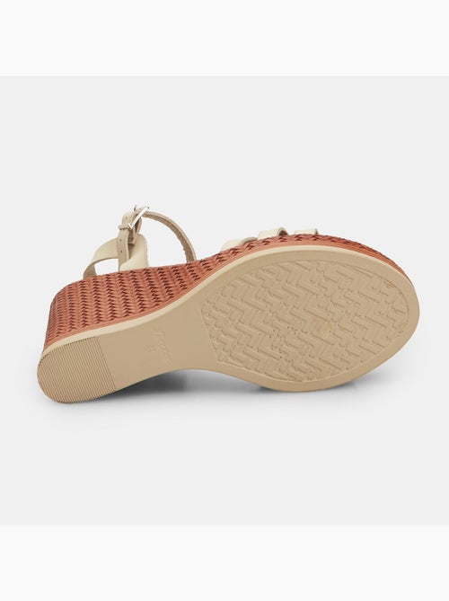 Sandales avec semelle compensée en similicuir tressé BATA - Kiabi