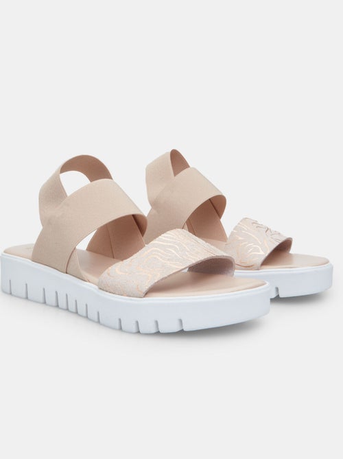 Sandales avec semelle surdimensionnée BATA - Kiabi