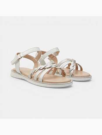 Sandales bata avec brides croisées