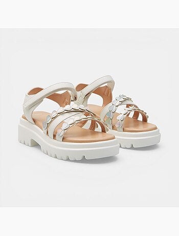 Sandales Bata avec brides croisées