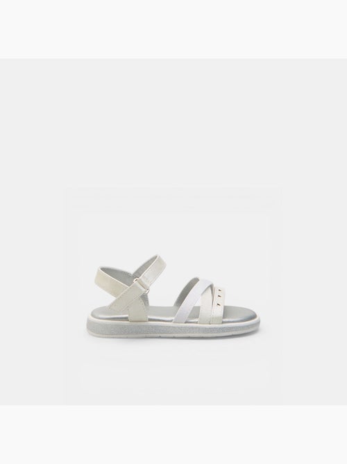 Sandales Bata avec brides croisées - Kiabi Sandales Bata avec brides croisées - Kiabi