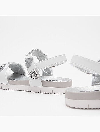 Sandales BATA avec clous