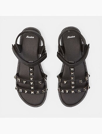 Sandales Bata avec clous