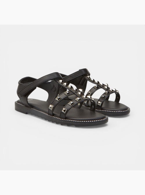 Sandales Bata avec clous - Kiabi