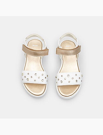 Sandales Bata avec semelle plateforme