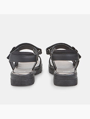 Sandales Bata avec semelle plateforme