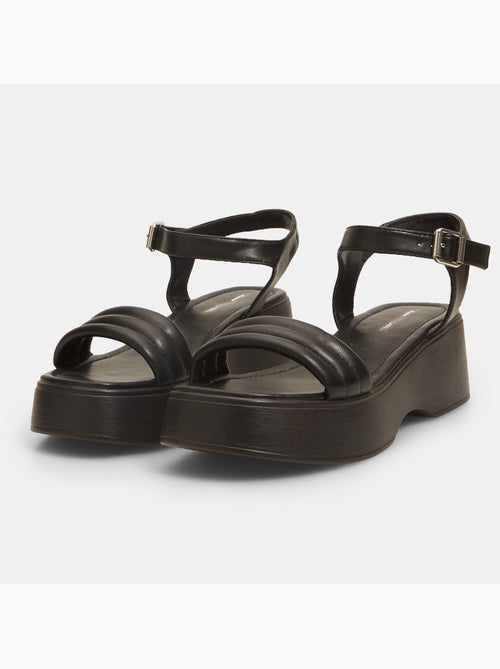 Sandales Bata Red Label avec semelle plateforme - Kiabi Sandales Bata Red Label avec semelle plateforme - Kiabi