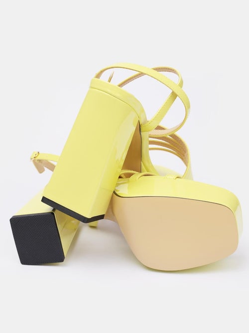 Sandales Bata Red Label avec talon - Kiabi