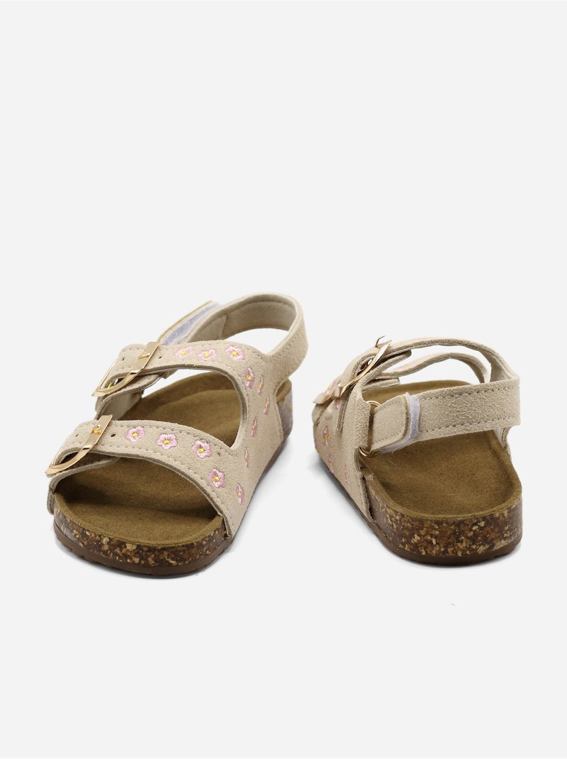 Sandales Bébé à scratch Beige - Kiabi
