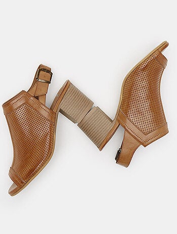 Sandales bout ouvert talon moyen BATA