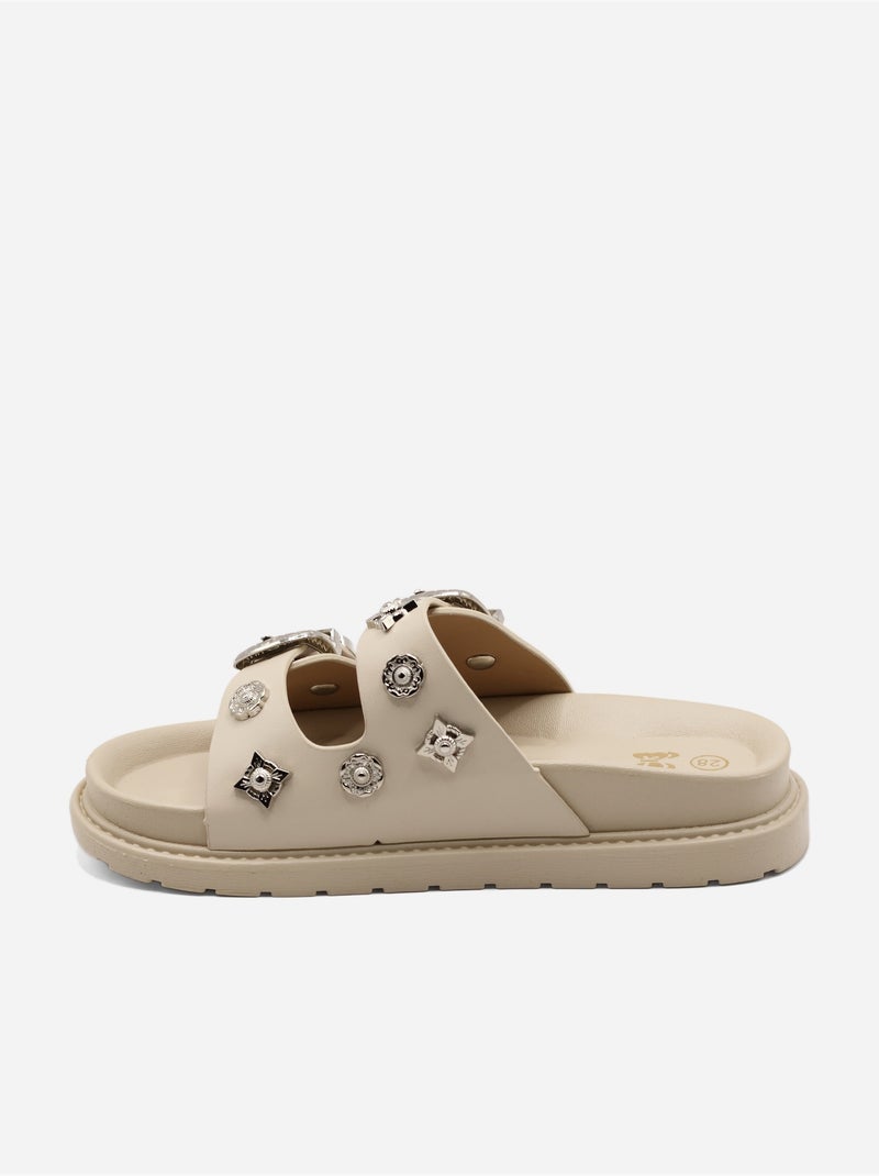Sandales cloutées Beige - Kiabi