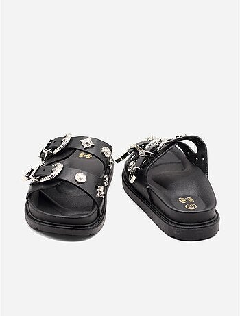 Sandales cloutées