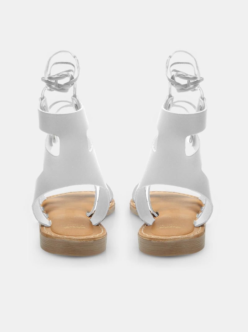 Sandales comfortables avec bandes Blanc - Kiabi