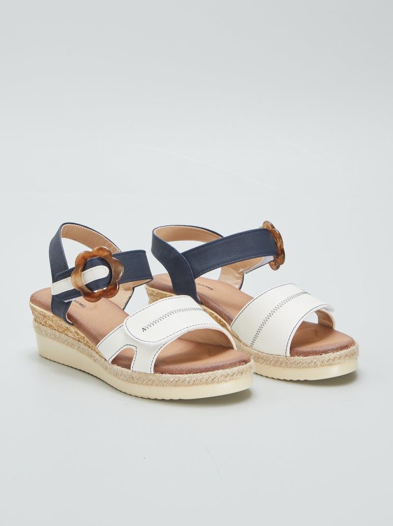 Sandales compensées avec brides à scratch Blanc - Kiabi