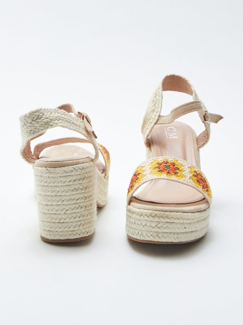 Sandales compensées avec motifs fleuris en crochet BEIGE - Kiabi