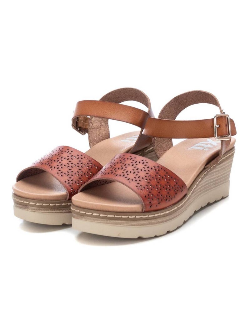 Sandales compensées femme Camel - Kiabi