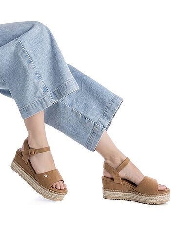 Sandales compensées femme