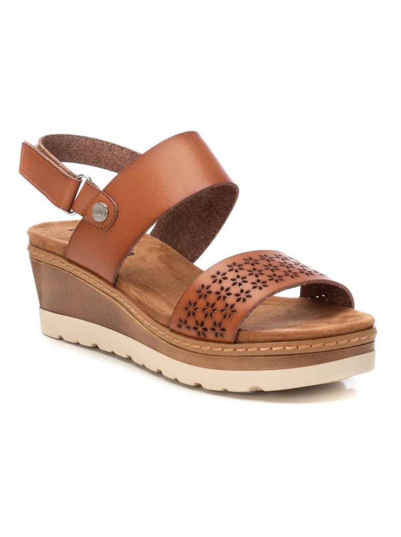 Sandales compensées femme Camel - Kiabi