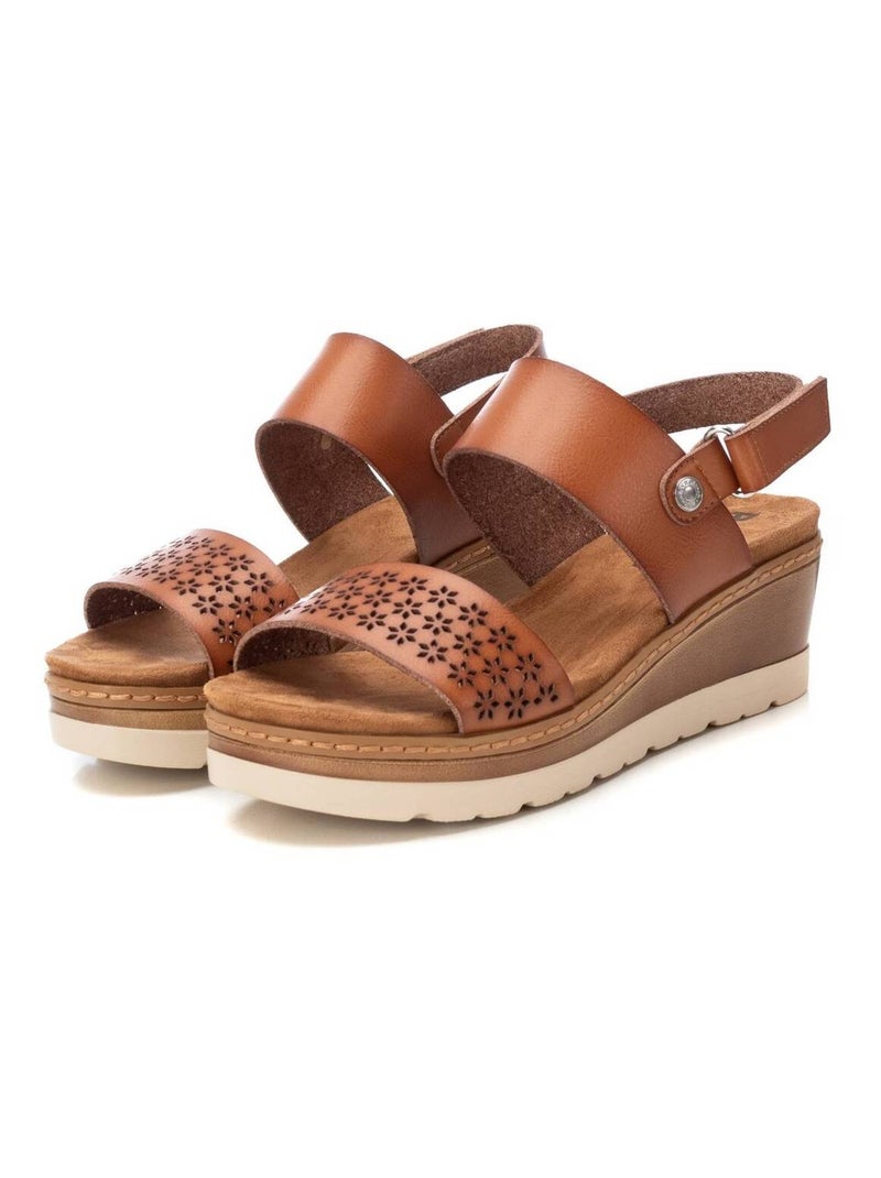Sandales compensées femme Camel - Kiabi