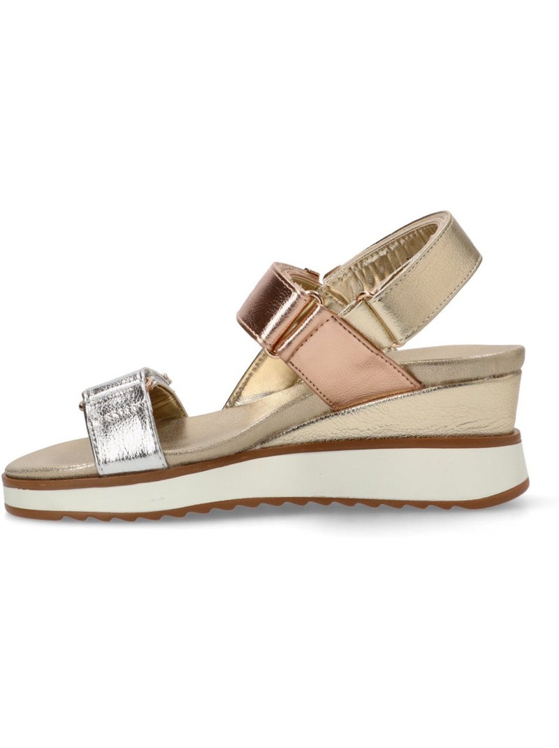 Sandales compensées femme Gold - Kiabi