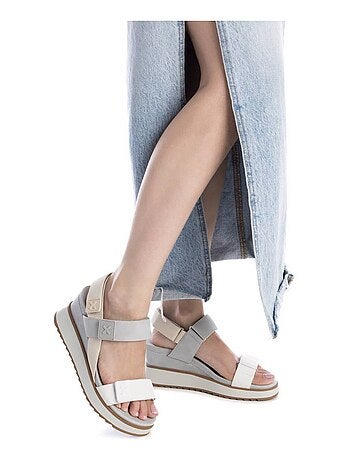 Sandales compensées femme