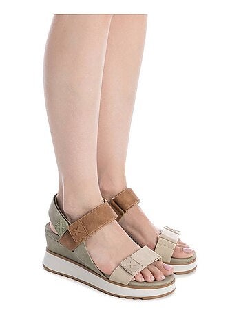 Sandales compensées femme