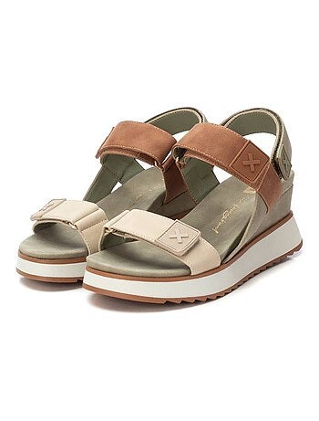 Sandales compensées femme