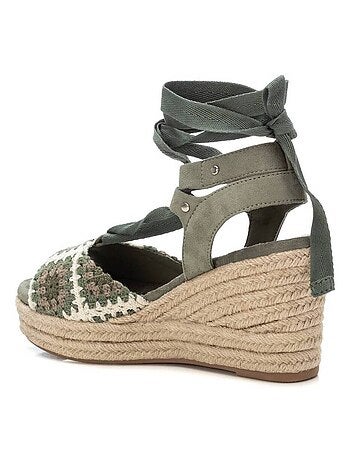 Sandales compensées femme